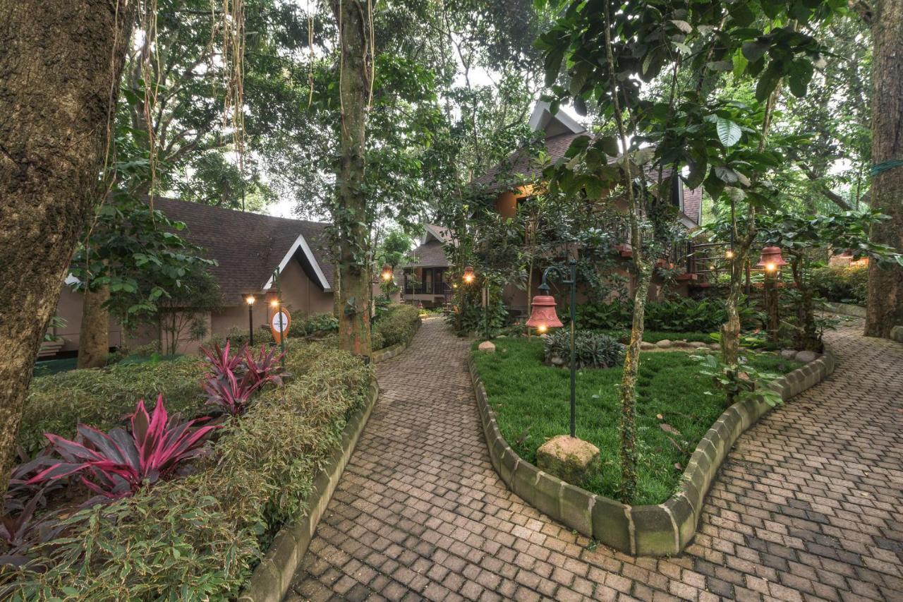 Отель Club Mahindra Теккади Экстерьер фото