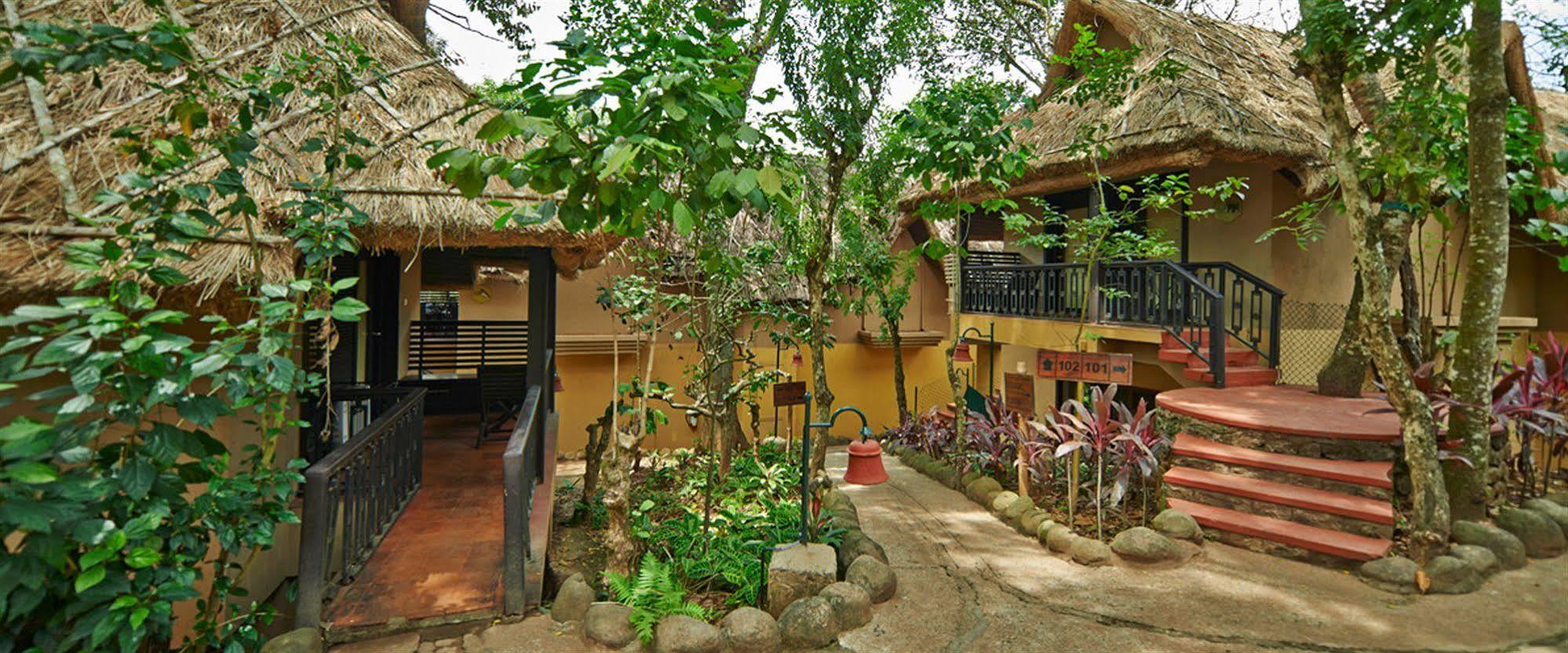 Отель Club Mahindra Теккади Экстерьер фото
