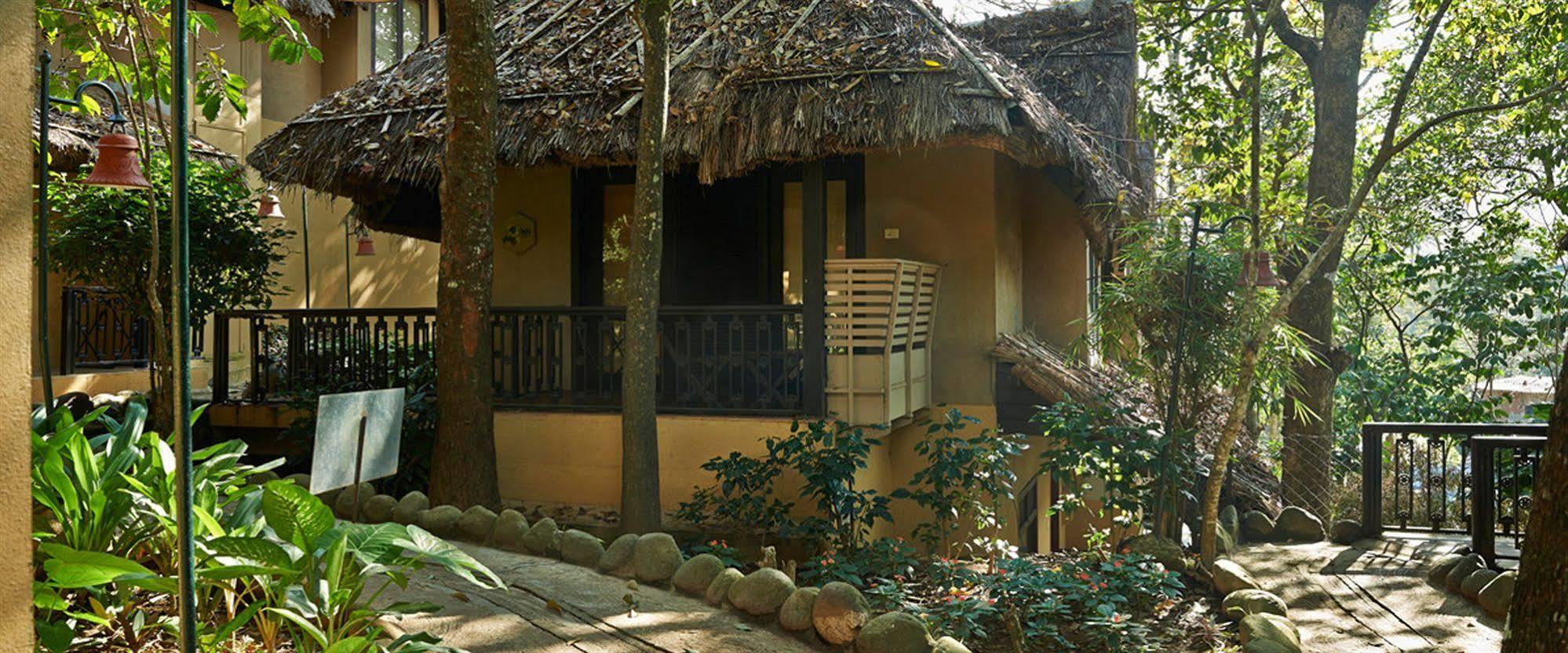 Отель Club Mahindra Теккади Экстерьер фото